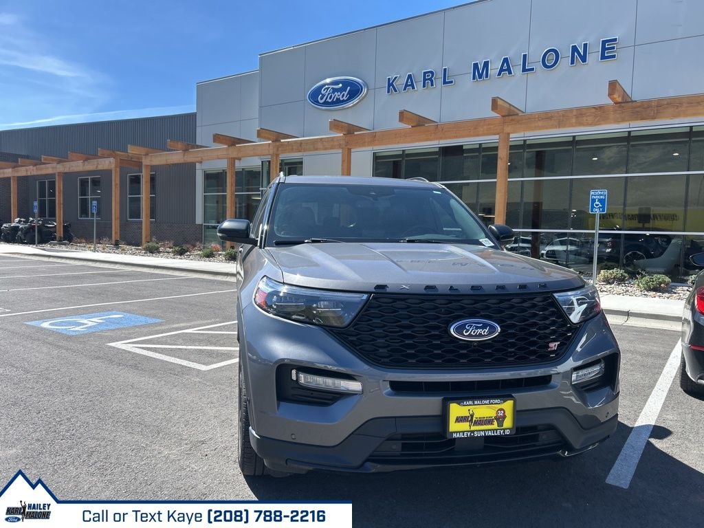 2021 Ford Explorer ST