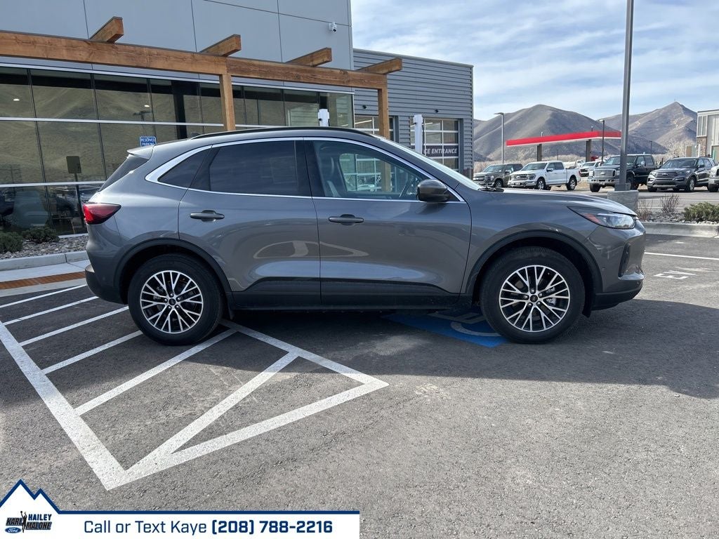 2024 Ford Escape Plug-In Hybrid Base