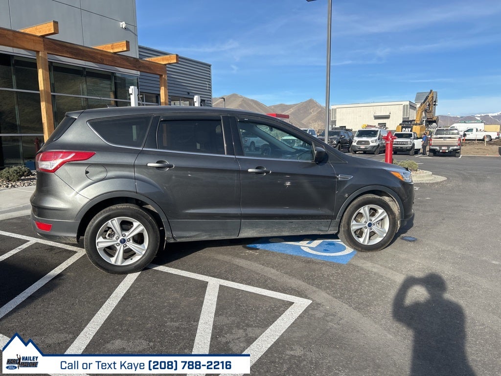 2016 Ford Escape SE