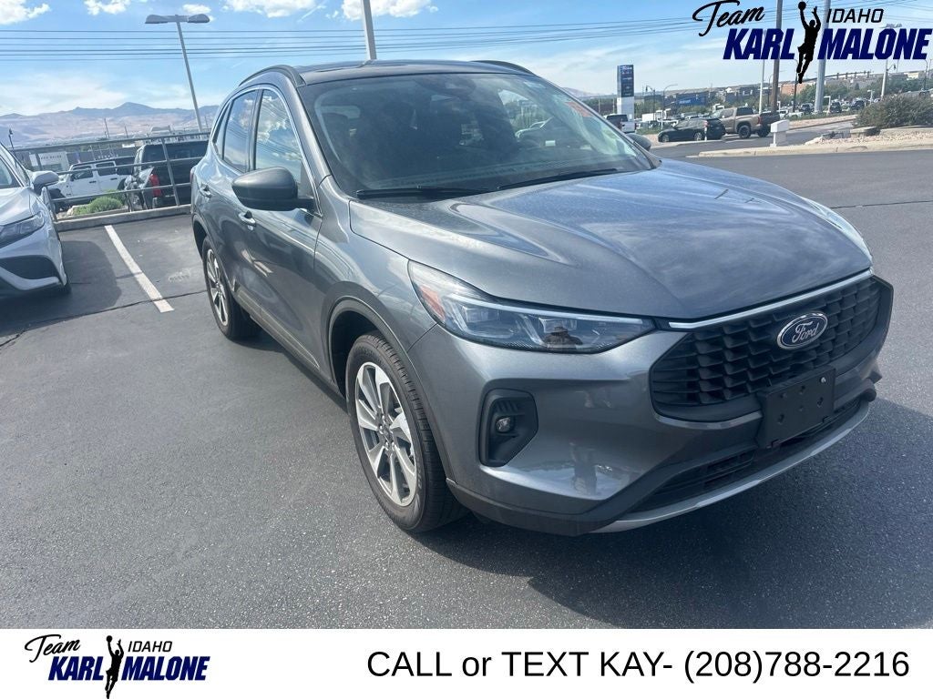 2025 Ford Escape Platinum