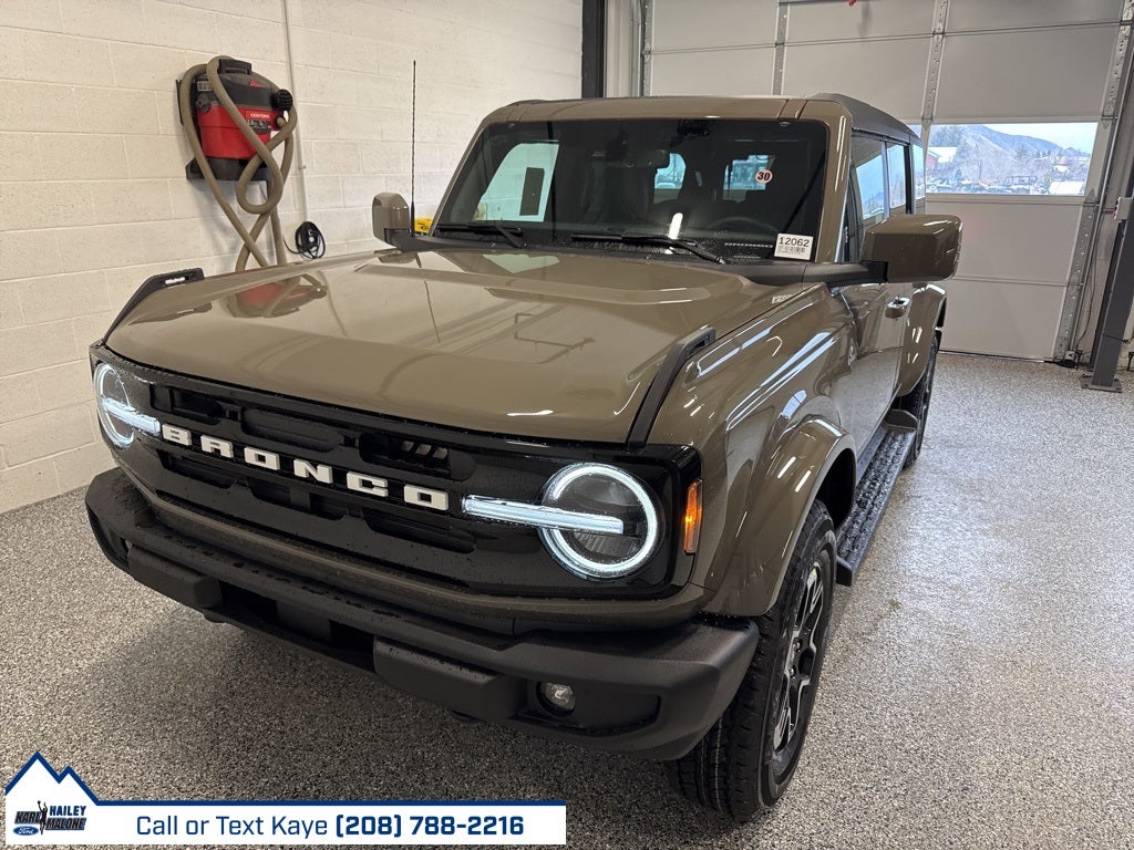 2025 Ford Bronco Outer Banks