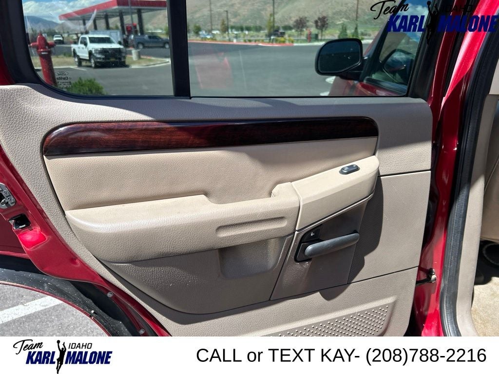 2005 Ford Explorer Limited