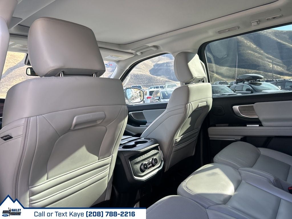 2025 Ford Expedition Max Platinum