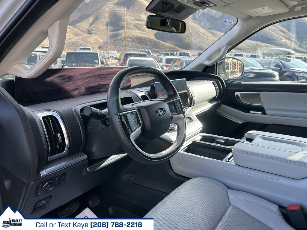 2025 Ford Expedition Max Platinum