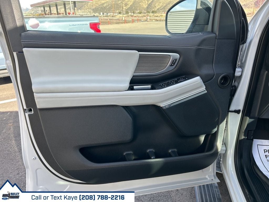 2025 Ford Expedition Max Platinum