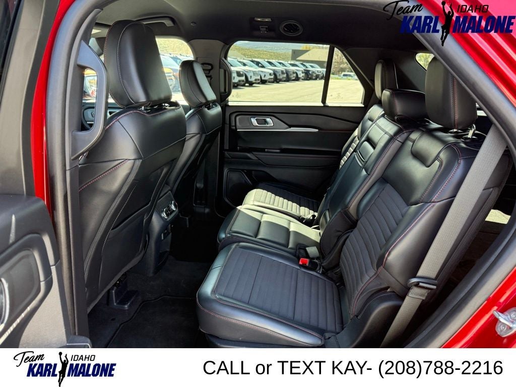 2025 Ford Explorer ST-Line