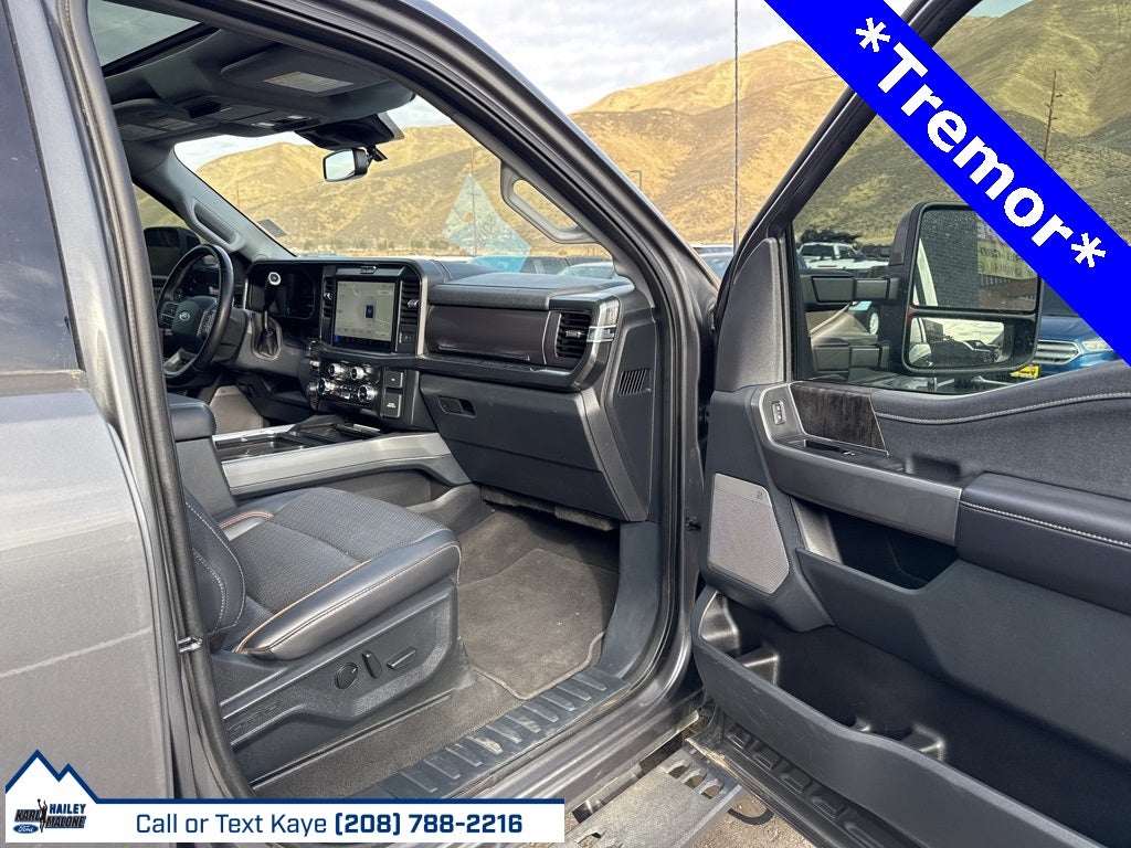 2025 Ford F-350SD Lariat