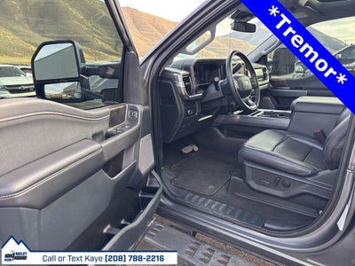 2025 Ford F-350SD Lariat