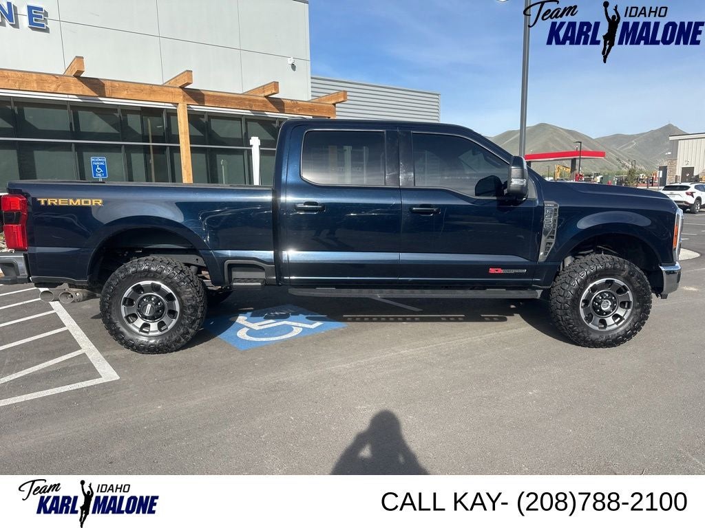 2023 Ford F-350SD Lariat