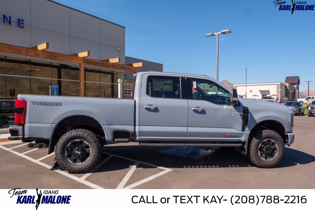 2027 Ford F-350SD Lariat