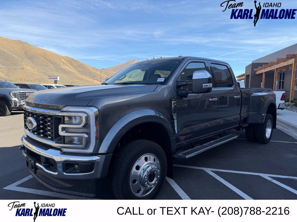 2026 Ford F-450SD Lariat DRW
