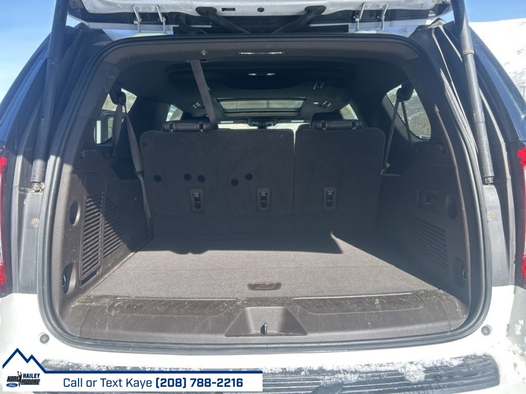 2022 GMC Yukon XL SLT