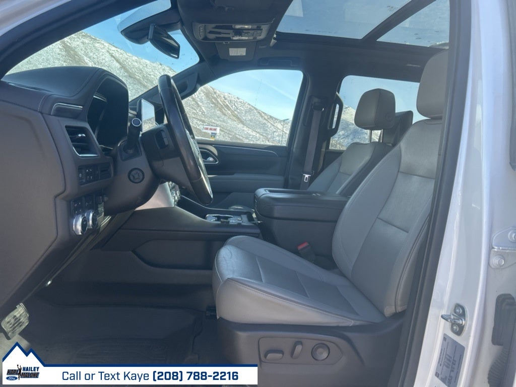 2022 GMC Yukon XL SLT