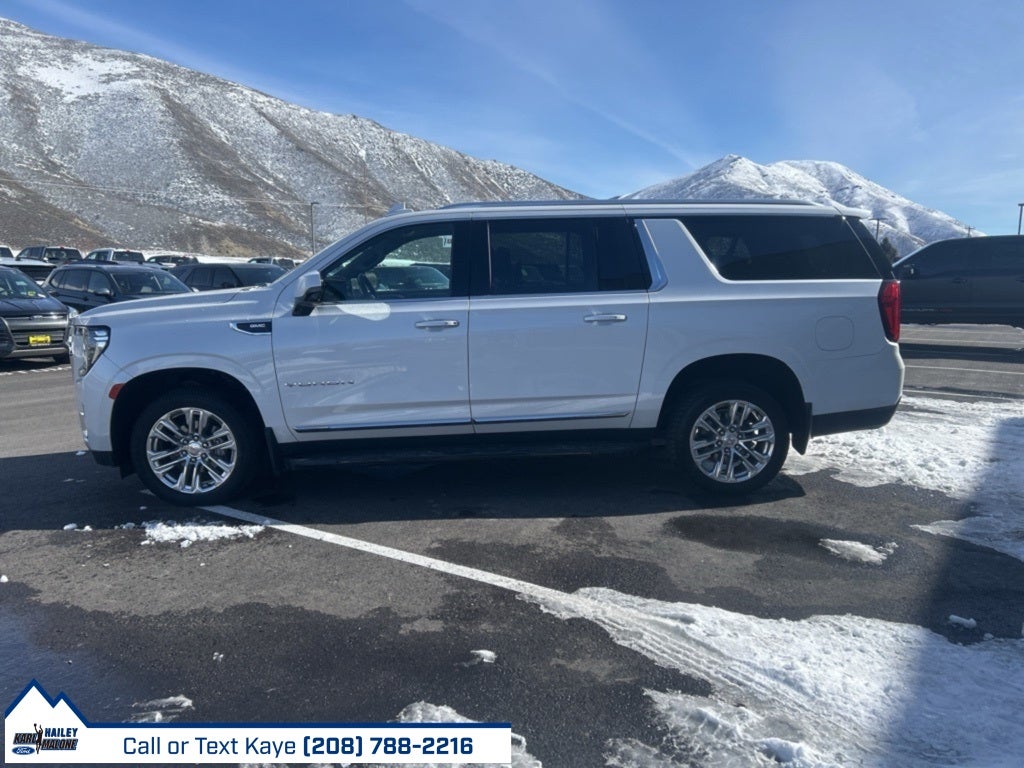 2022 GMC Yukon XL SLT