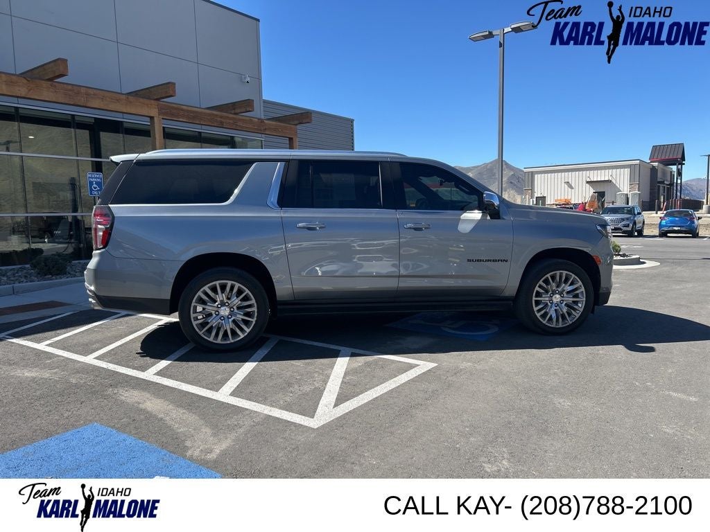 2023 Chevrolet Suburban Premier
