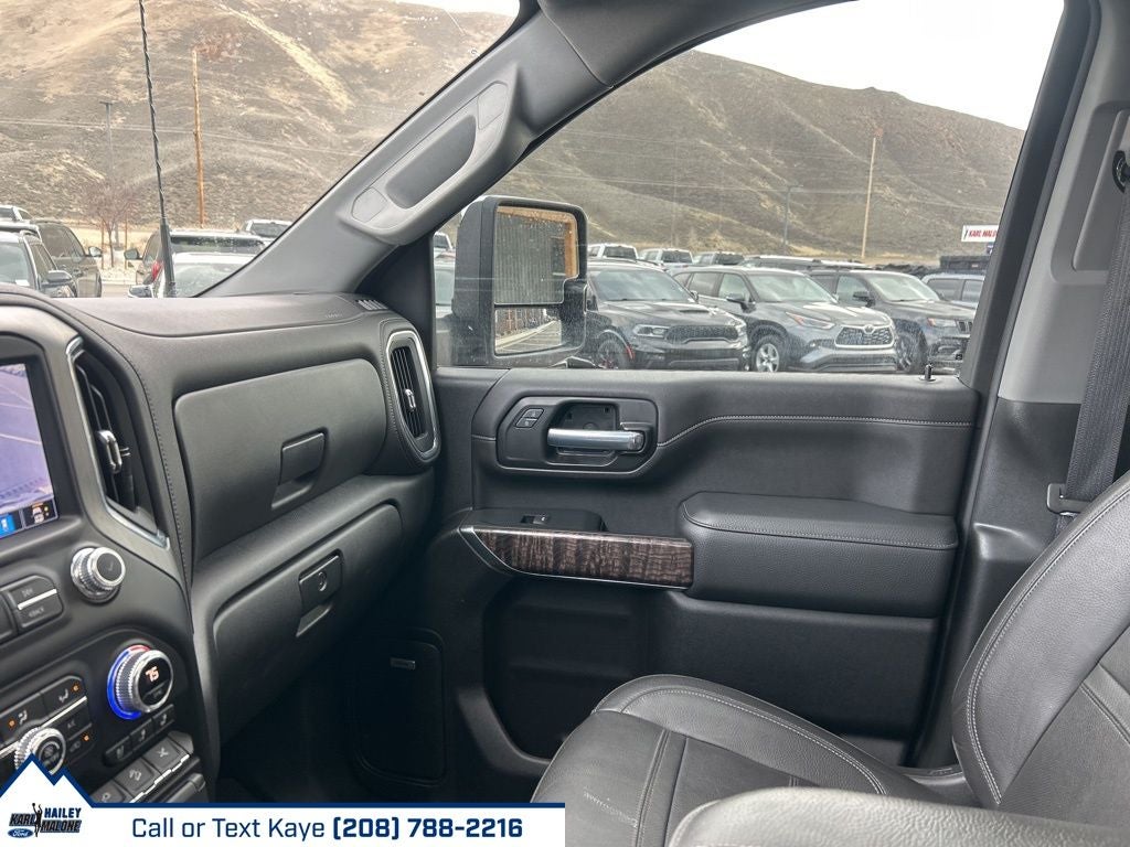 2023 GMC Sierra 3500HD Denali