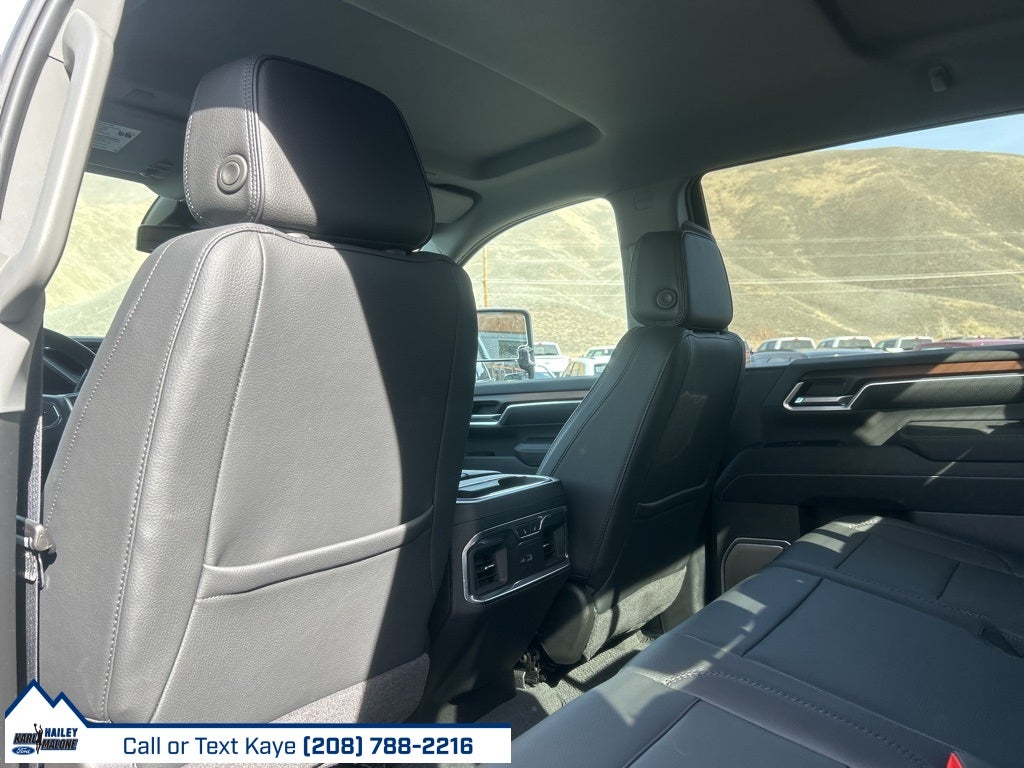 2025 GMC Sierra 2500HD Denali