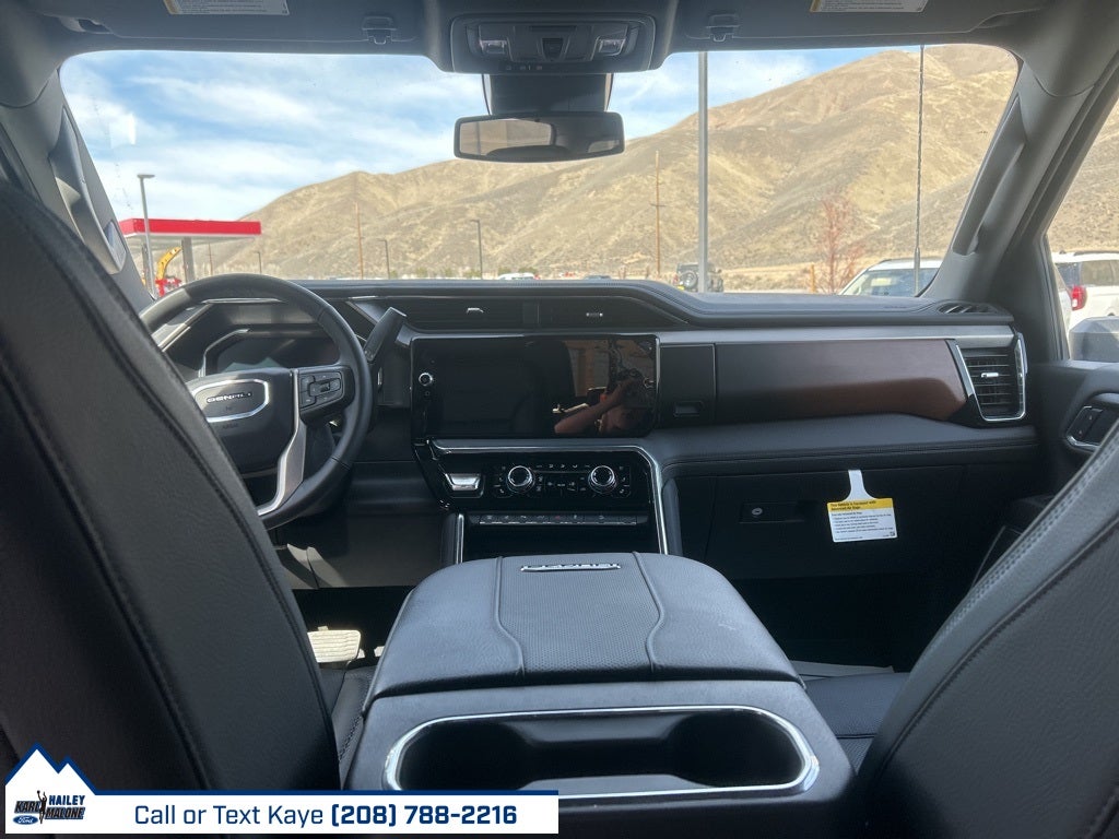 2025 GMC Sierra 2500HD Denali