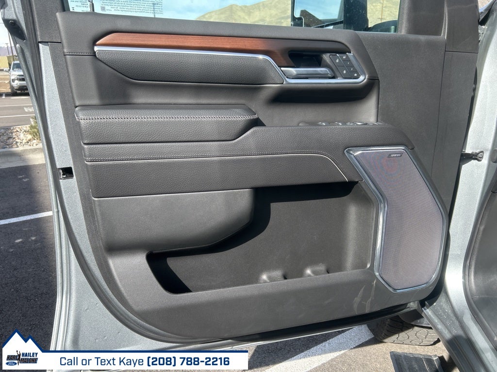 2025 GMC Sierra 2500HD Denali