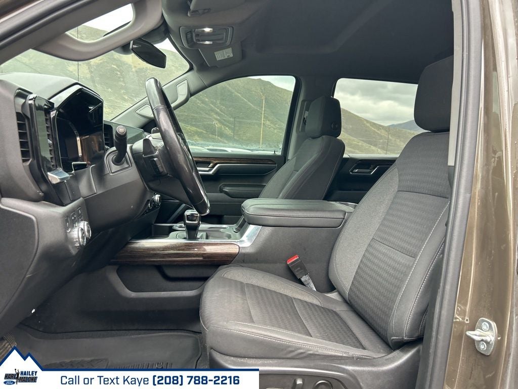 2023 GMC Sierra 1500 Elevation