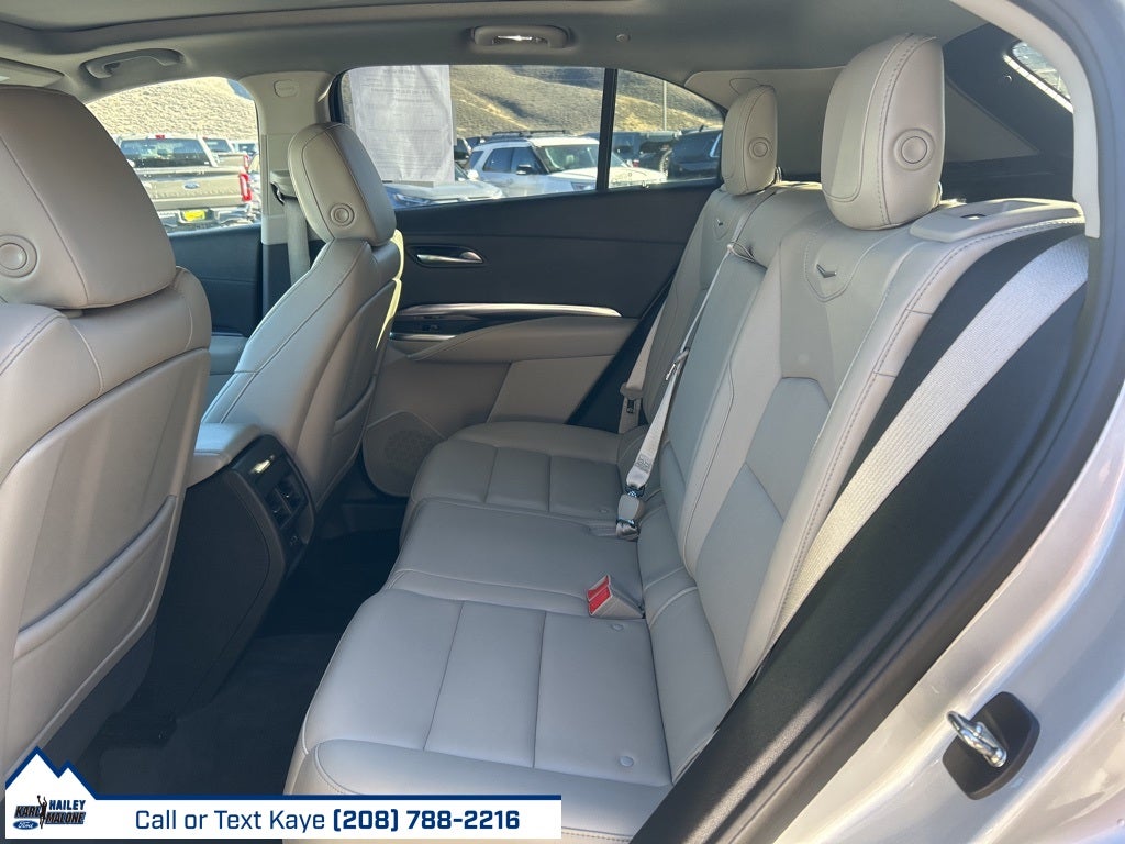 2022 Cadillac XT4 Luxury