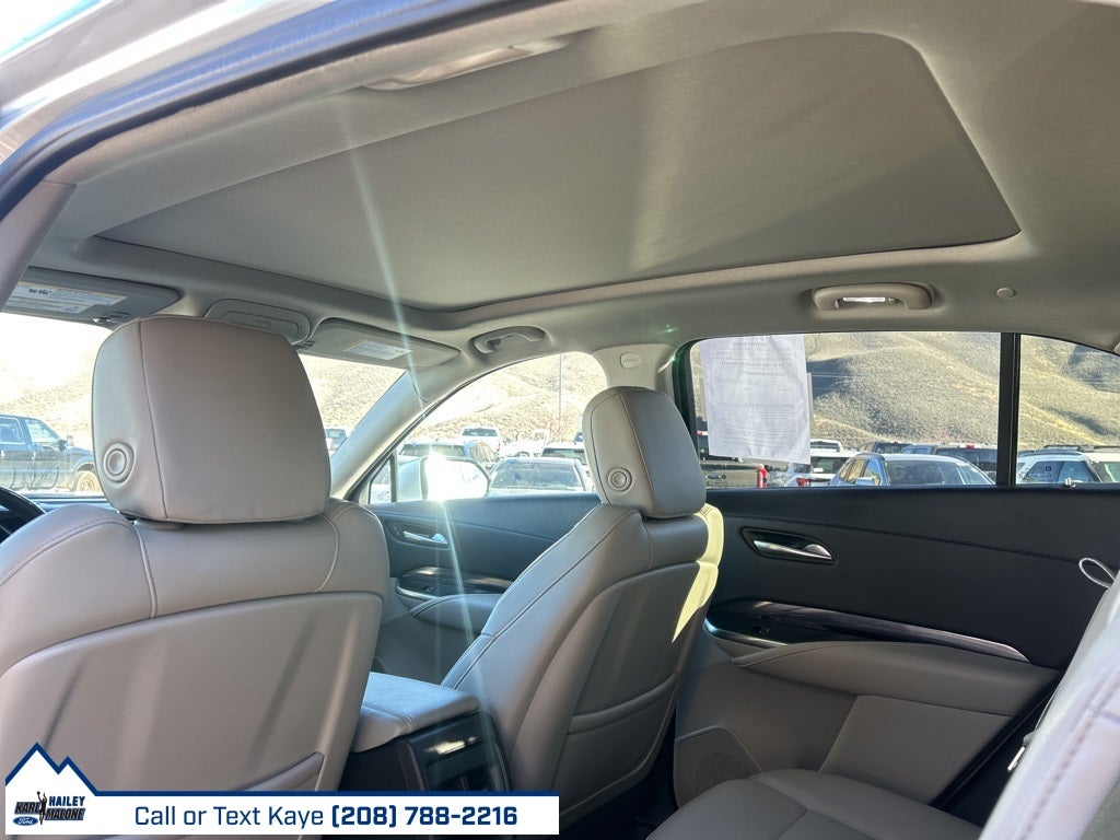 2022 Cadillac XT4 Luxury