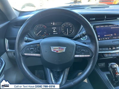 2022 Cadillac XT4 Luxury