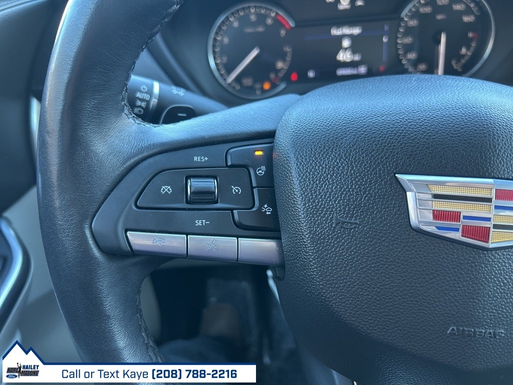 2022 Cadillac XT4 Luxury