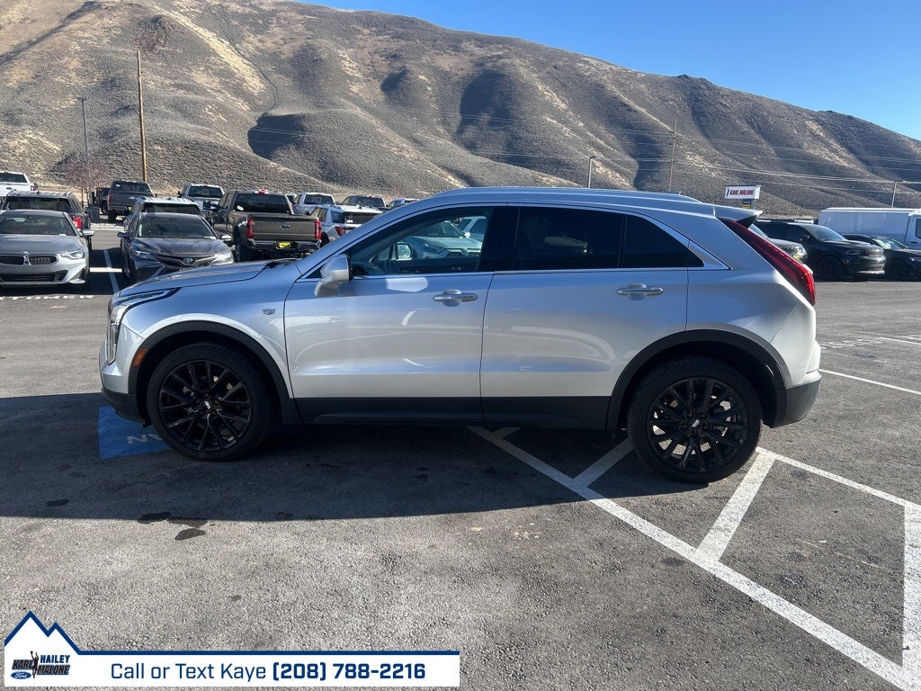 2022 Cadillac XT4 Luxury