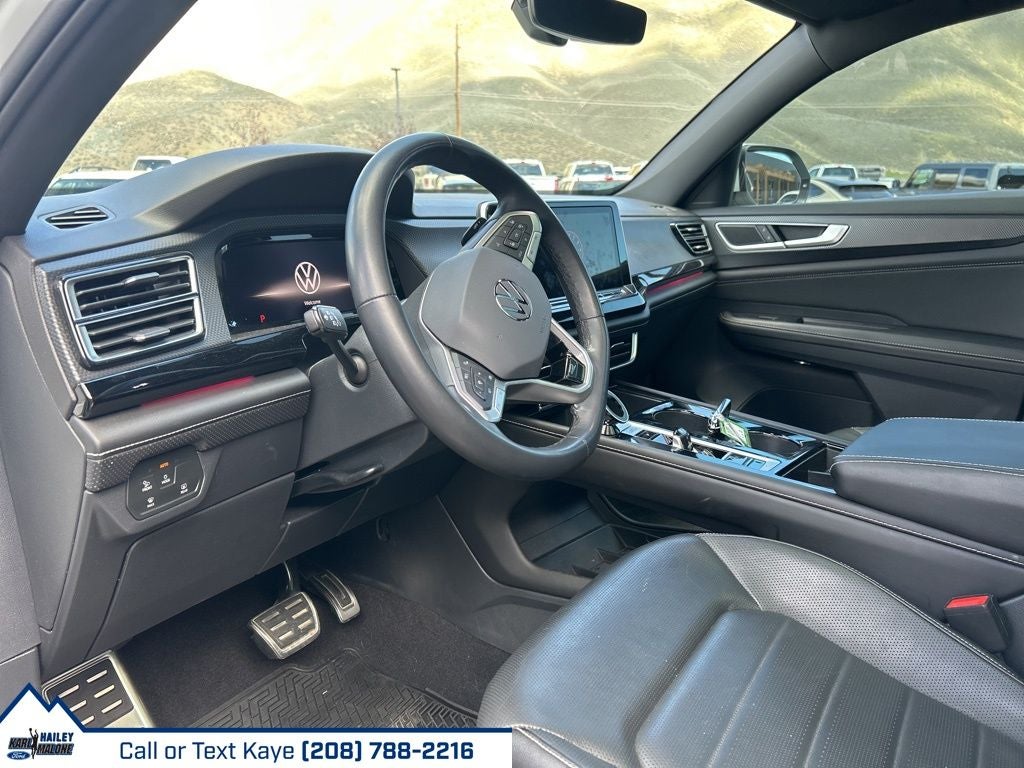 2024 Volkswagen Atlas Cross Sport 2.0T SEL R-Line