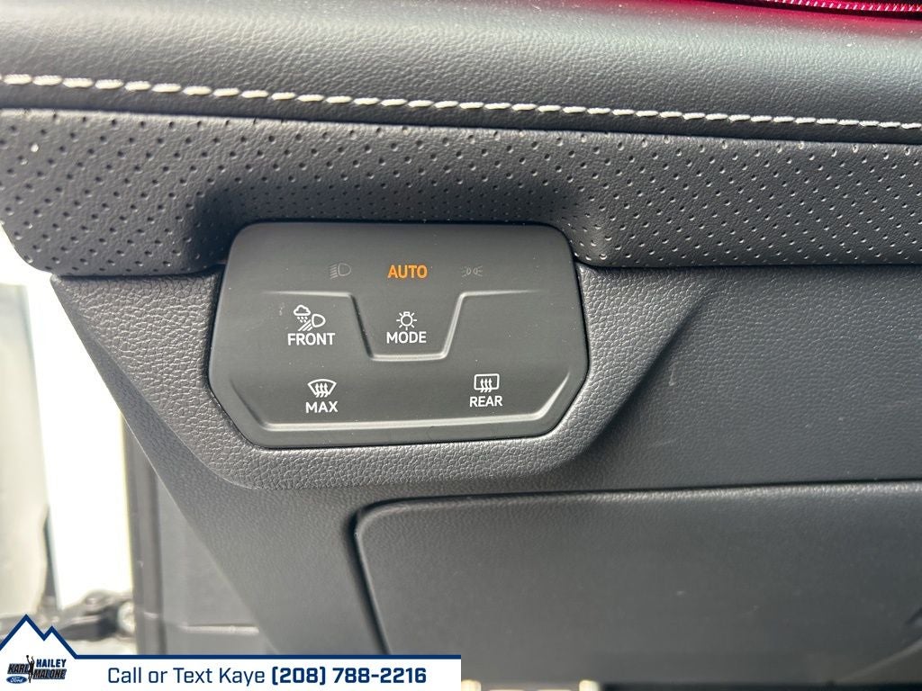 2024 Volkswagen Atlas Cross Sport 2.0T SEL R-Line