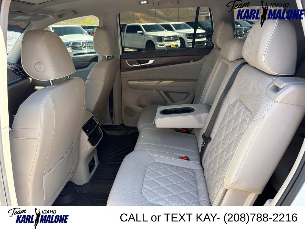 2025 Volkswagen Atlas 2.0T SEL Premium R-Line