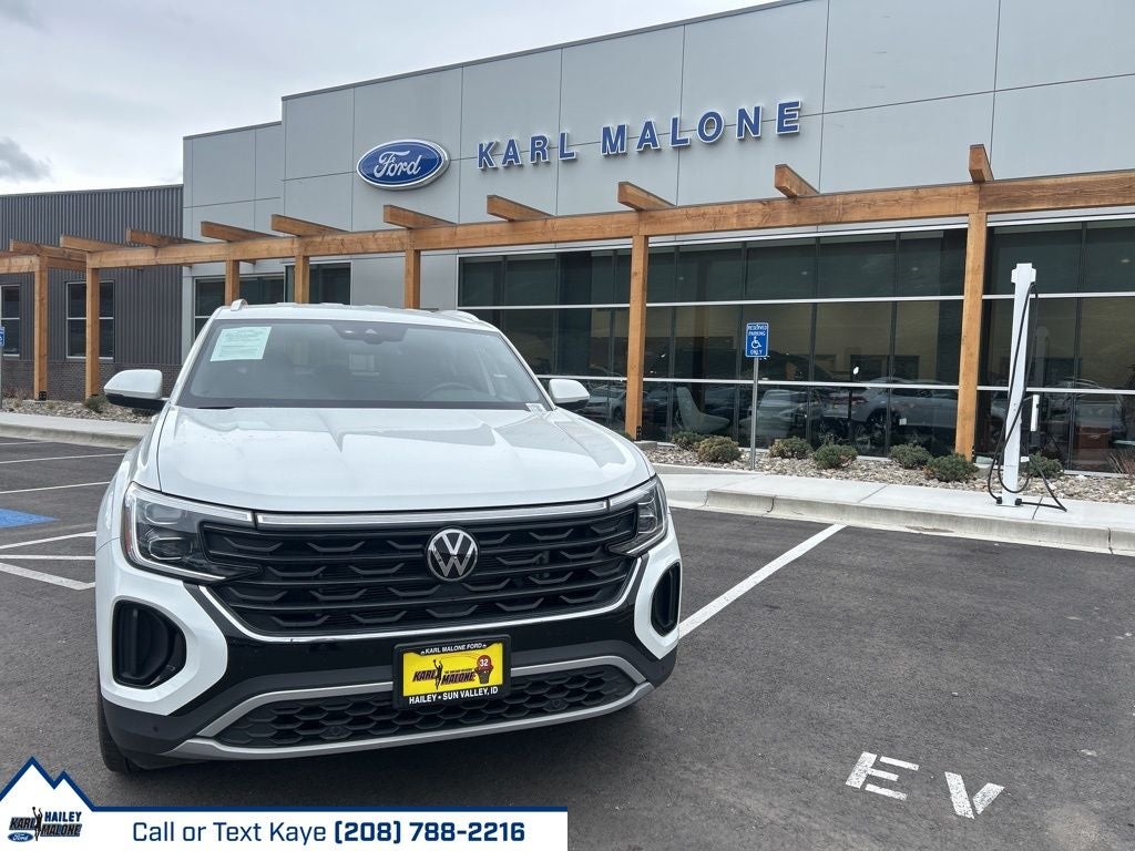 2024 Volkswagen Atlas Cross Sport 2.0T SE w/Technology