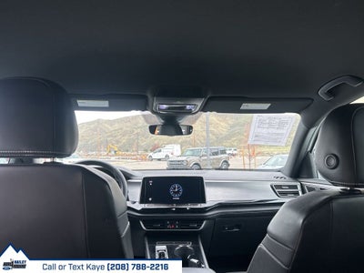 2024 Volkswagen Atlas Cross Sport 2.0T SE w/Technology