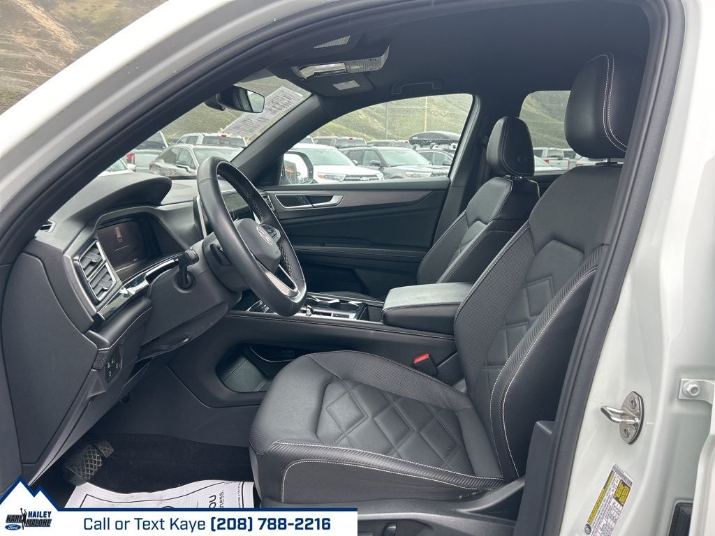 2024 Volkswagen Atlas Cross Sport 2.0T SE w/Technology