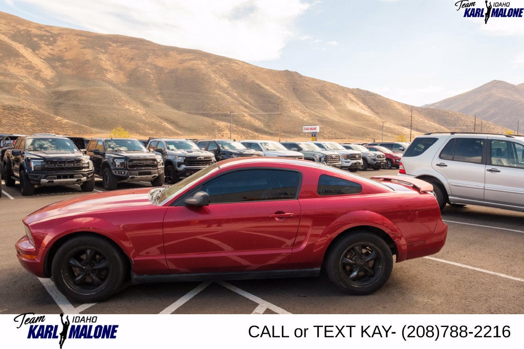 2005 Ford Mustang V6 Premium