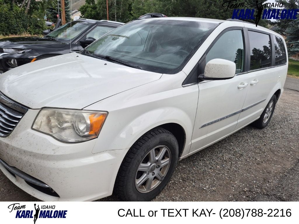2013 Chrysler Town & Country Touring