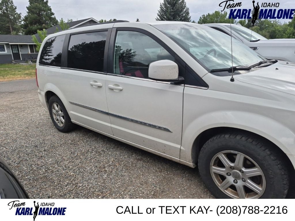 2013 Chrysler Town & Country Touring