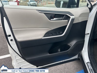 2022 Toyota RAV4 XLE Premium