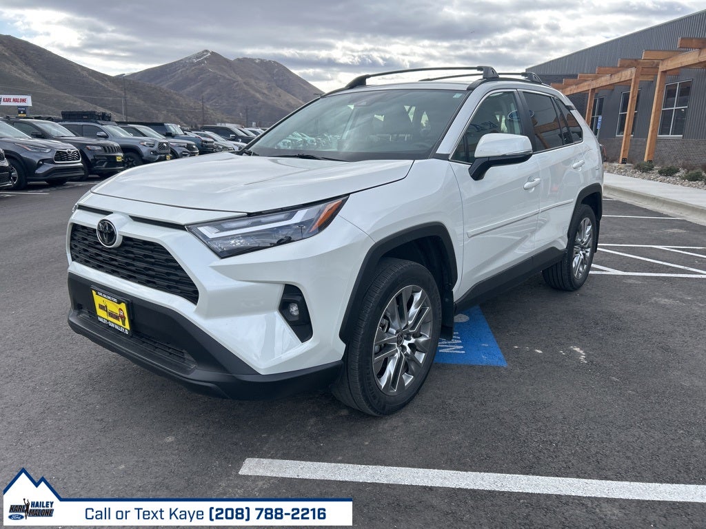 2022 Toyota RAV4 XLE Premium