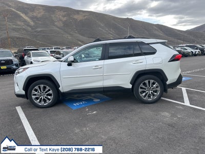 2022 Toyota RAV4 XLE Premium