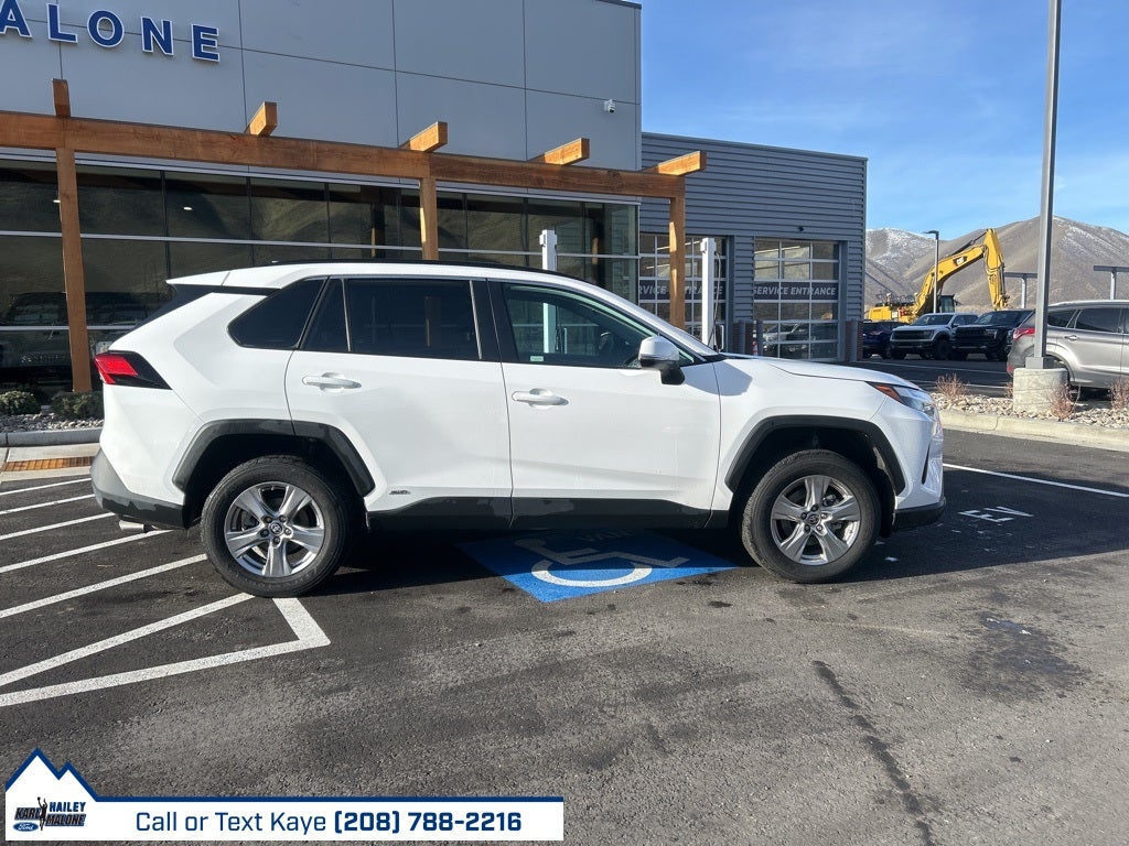 2024 Toyota RAV4 Hybrid LE