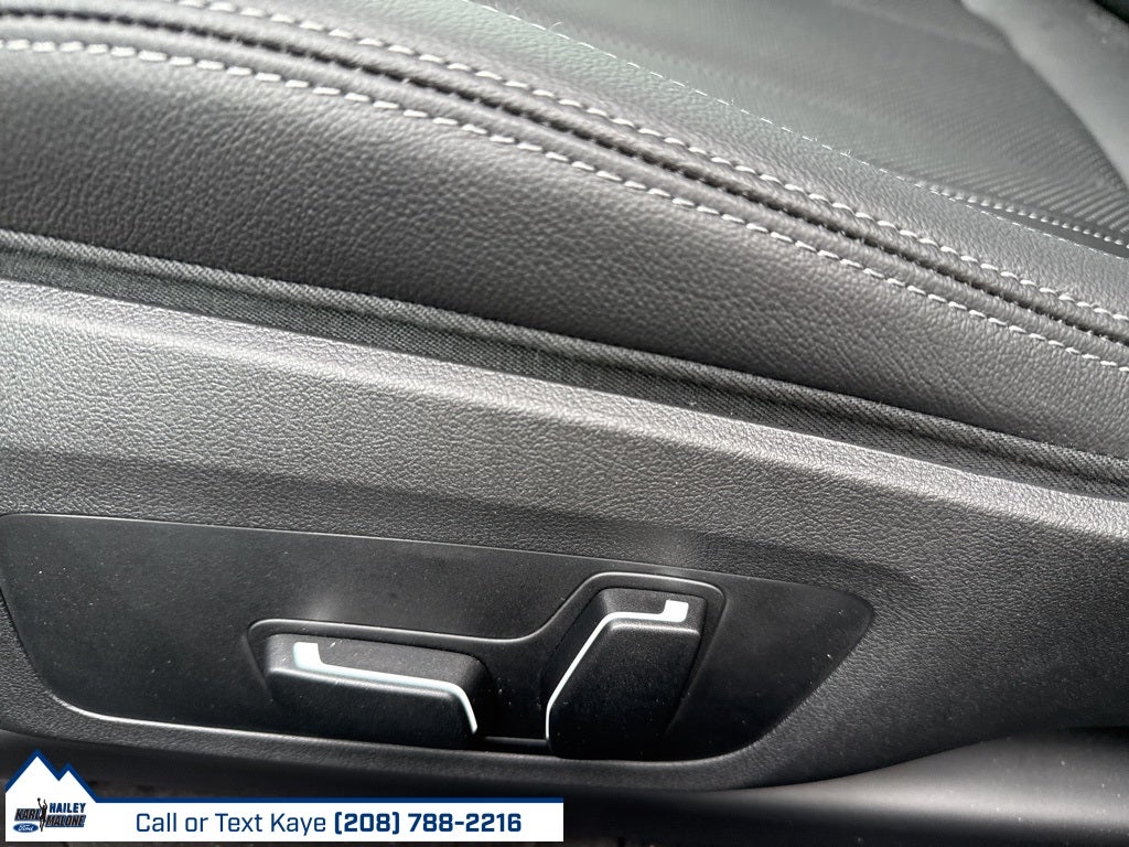 2025 BMW 2 Series 230i xDrive