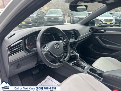 2019 Volkswagen Jetta R-Line