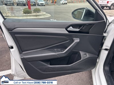 2019 Volkswagen Jetta R-Line