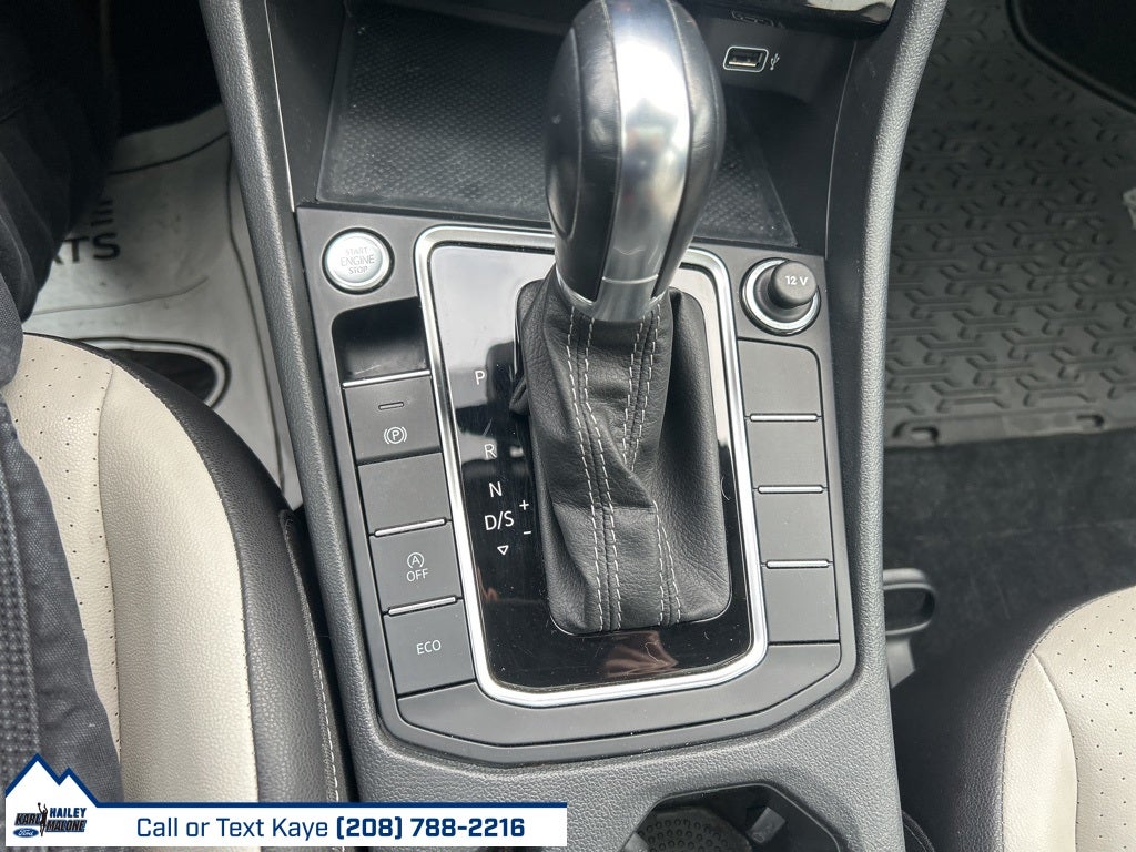 2019 Volkswagen Jetta R-Line