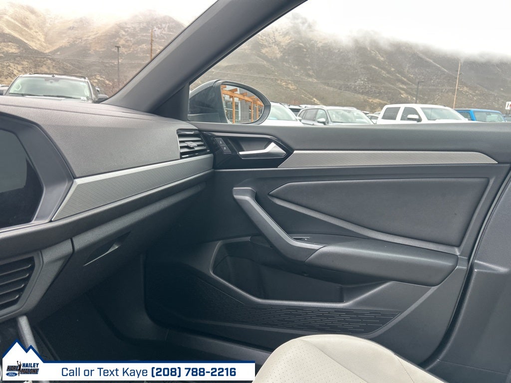 2019 Volkswagen Jetta R-Line