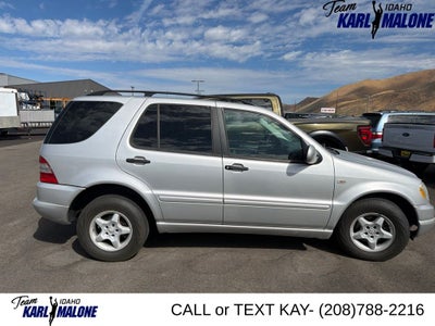 2000 Mercedes-Benz M-Class ML 320 4MATIC®
