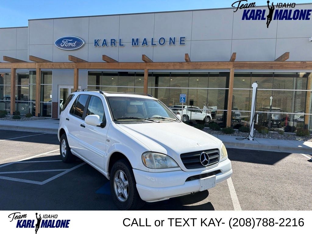 2000 Mercedes-Benz M-Class ML 320 4MATIC®