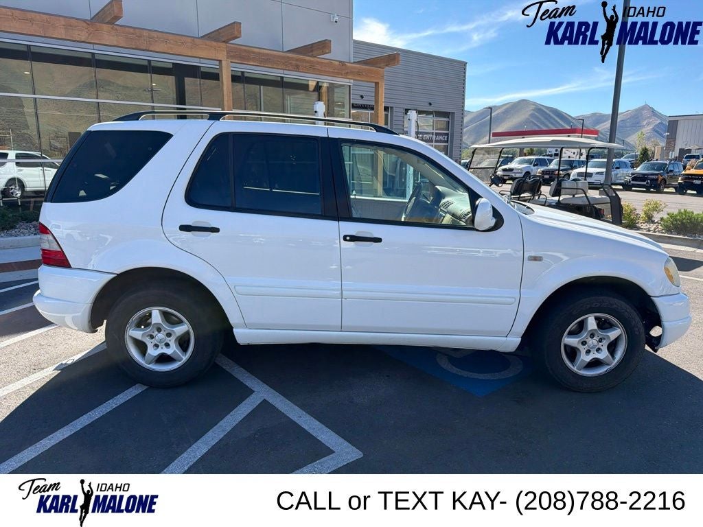 2000 Mercedes-Benz M-Class ML 320 4MATIC®
